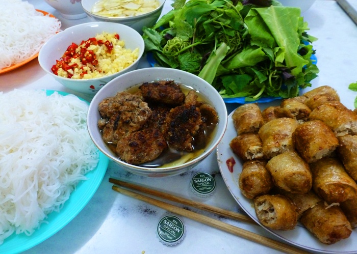 Bun cha hanoi street food tours