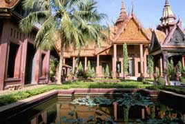 Grand Phnompenh & Temples of Angkor - 5 day