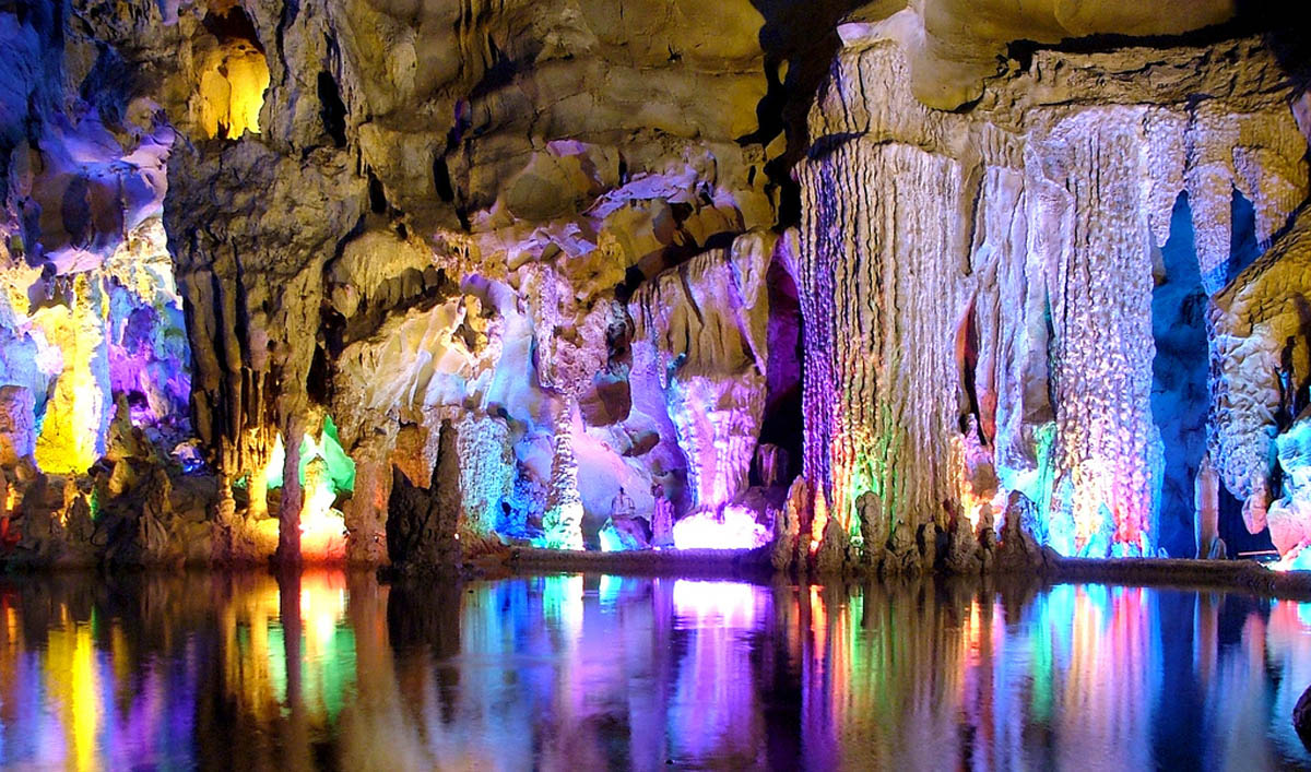 Red-Flute-Cave-Guilin-China